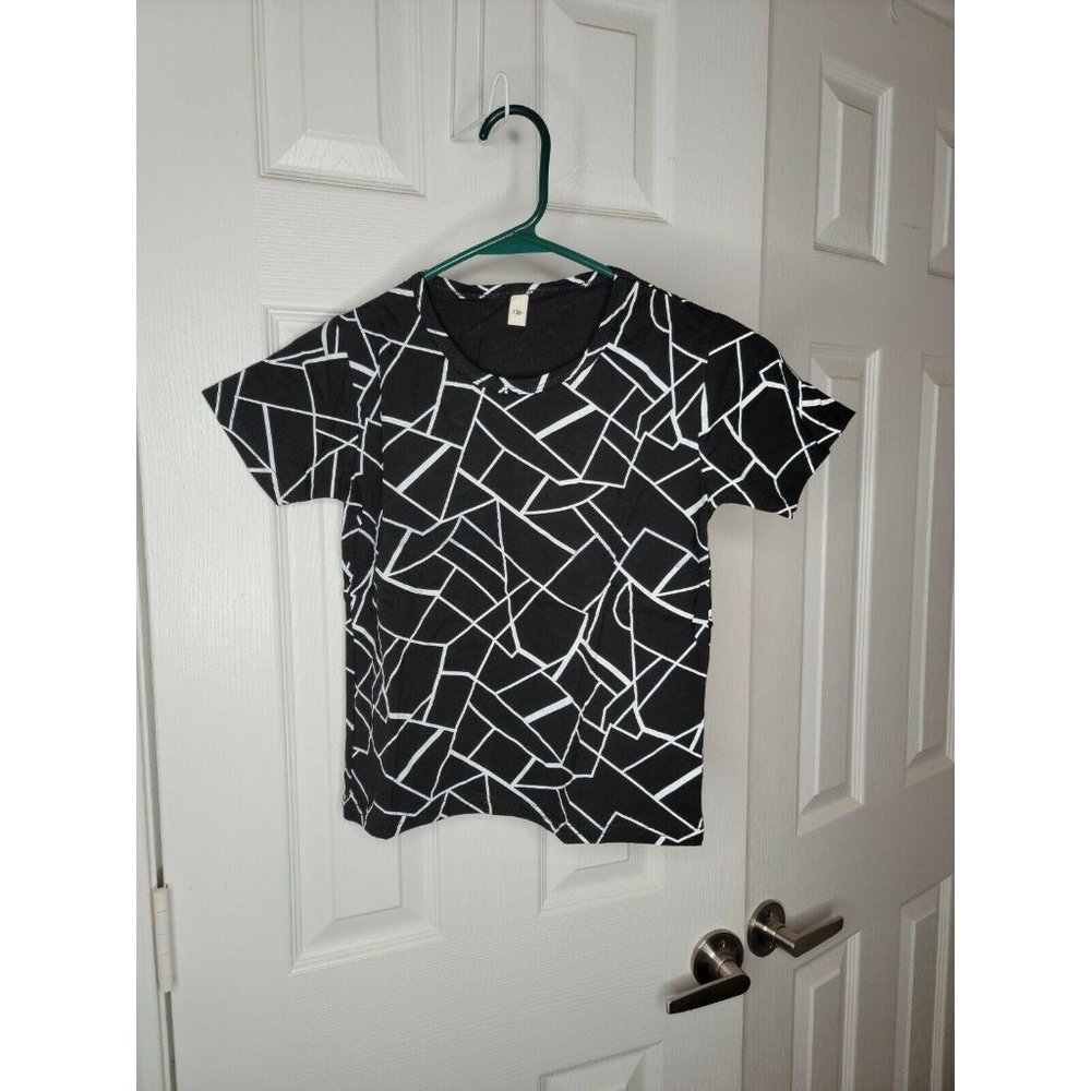 NEW! Shein 2-piece Toddler Boys Geo Print Tee With